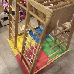 Avenlur Magnolia Indoor Jungle Gym