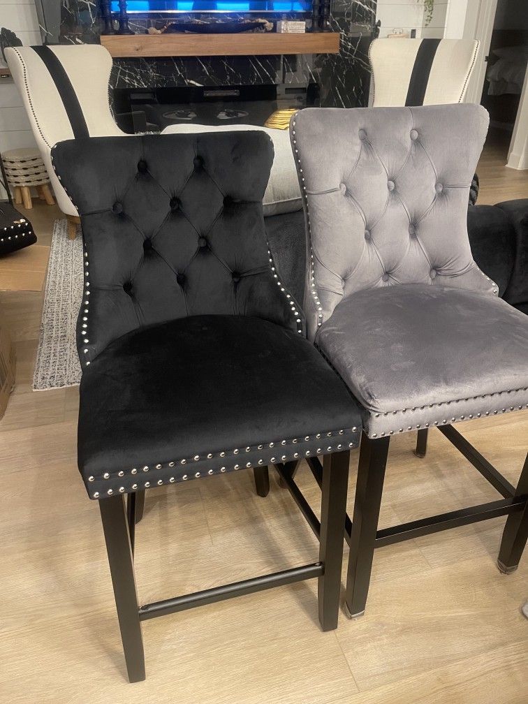 SoarFlash Bar Stools Set of (2) Black