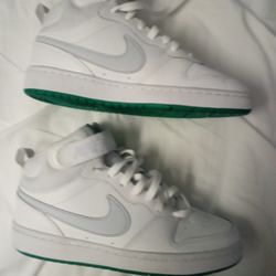 Nike Size 7y