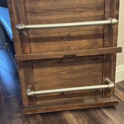 Wall-Mounted Shelf with Towel Bar Hanging Rack