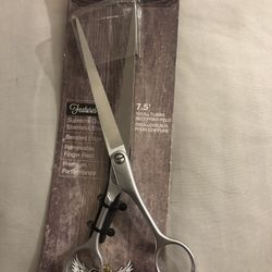 New Barber Shear