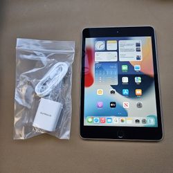 Apple Ipad Mini 4 - Like New 