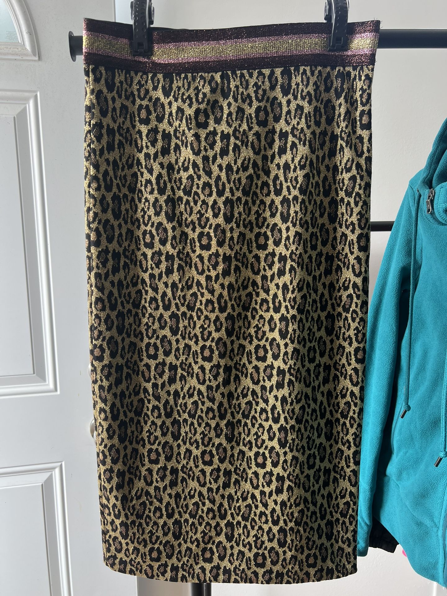 LE SUPERBE PENCIL SKIRT SIZE M