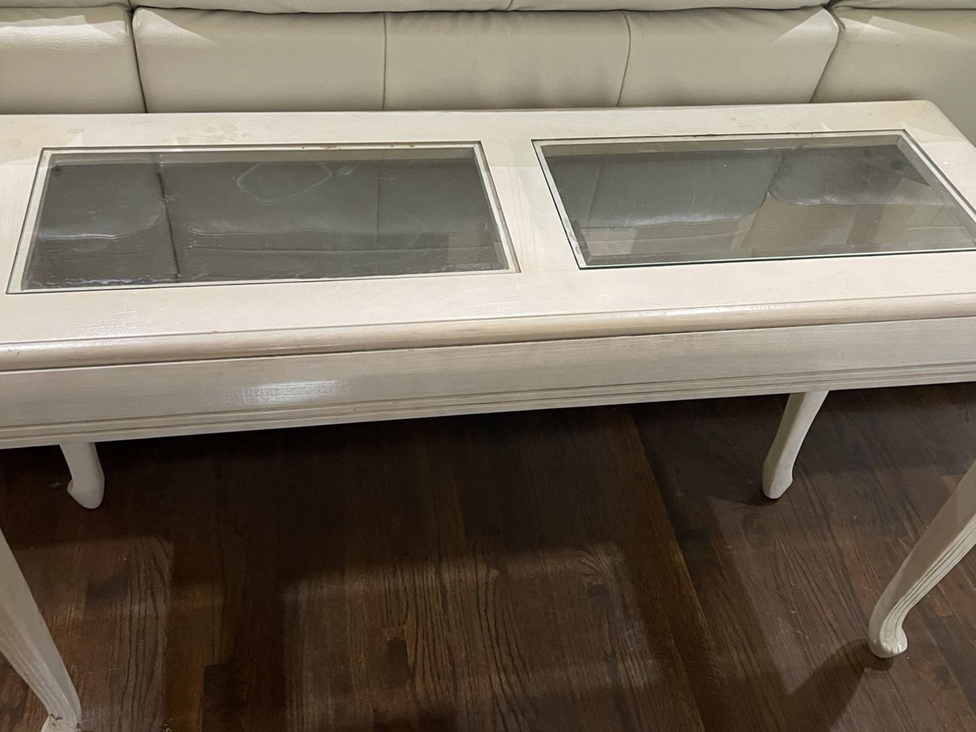 Real Wood Console Table Off White  48L 16w  28H  Excellent Condition No Demage Or Marks