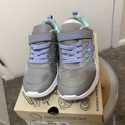 Skechers