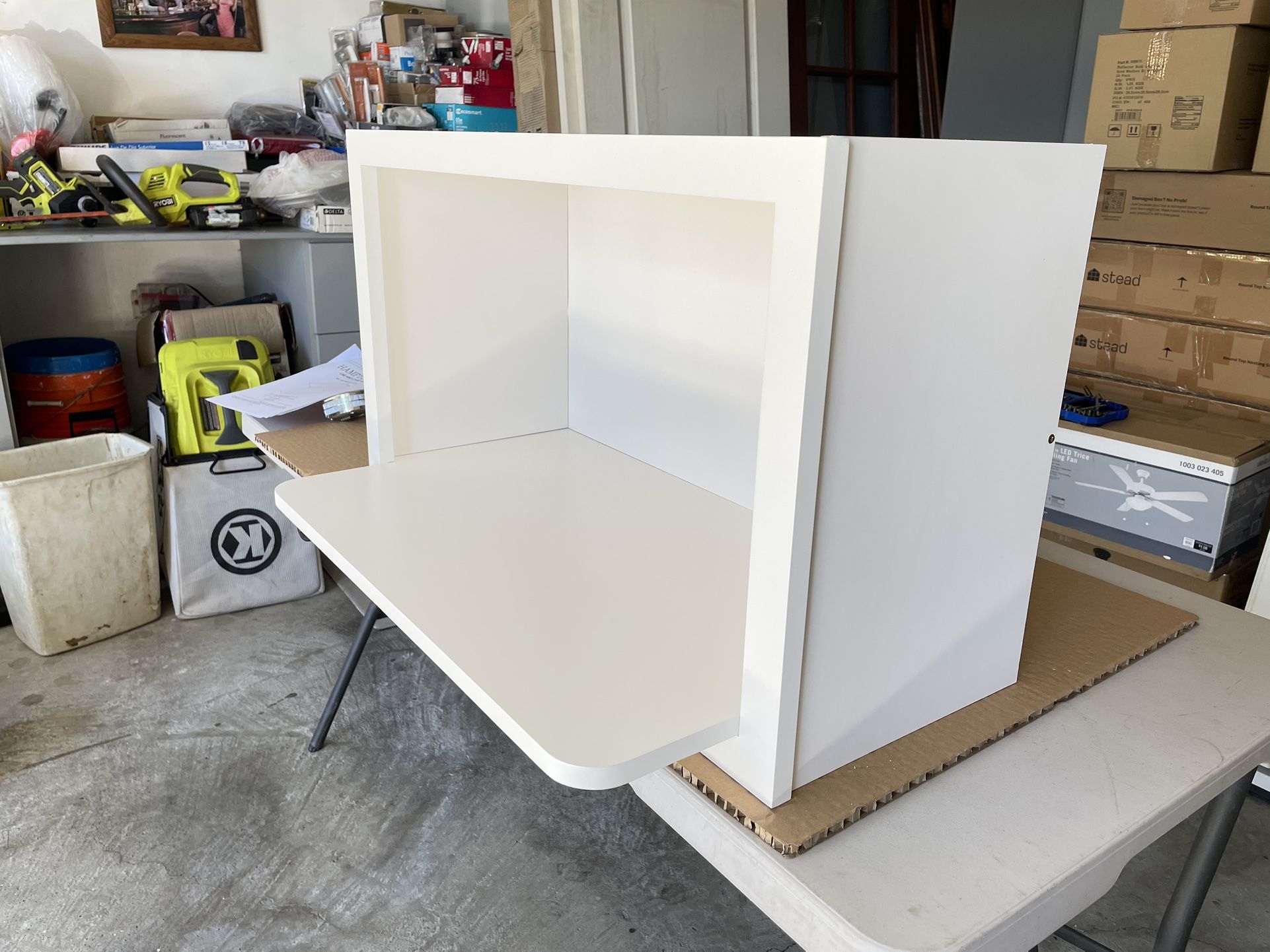 Microwave Shelf Kitchen Cabinet in Polar White