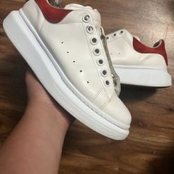 Alexander McQUEEN 
