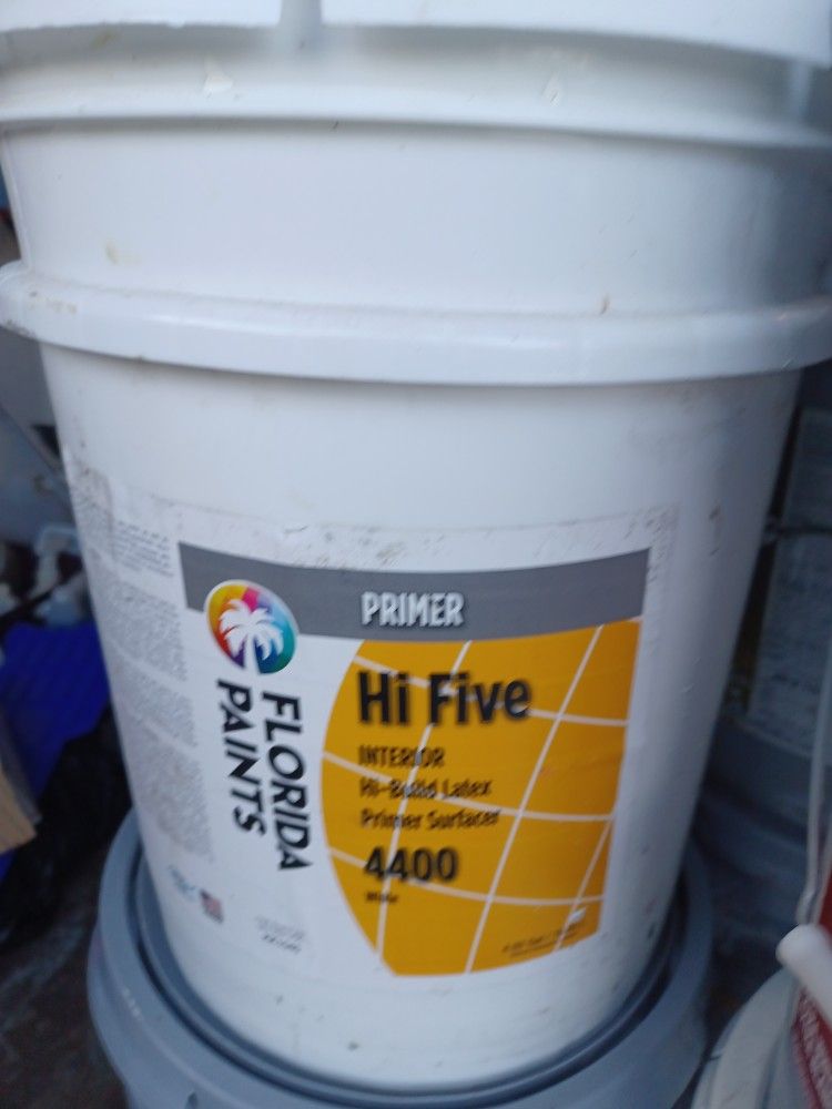 5 Gallons Interior White Primer Paint