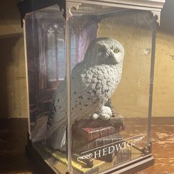 Hedwig Statue (Harry Potter)