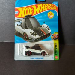 Hot Wheels Exotic Cars Tooned Pagani Zonda Cinque