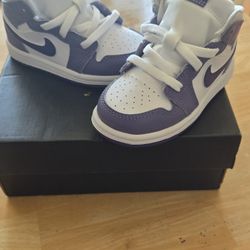 Air Jordan Purple And White