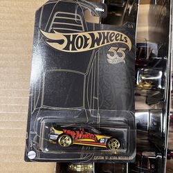 Hot Wheels Custom 01 Acura Integra GSR Black & Gold 55th Anniversary 5/6 2023
