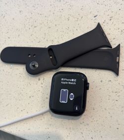Apple Watch Series 8 w/band