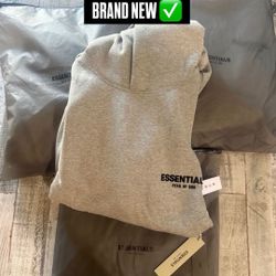 BRAND NEW ESSENTIAL HOODIES✅🔌‼️