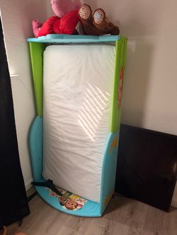 Toddler bed with Mattress