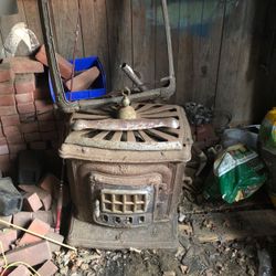 Parlor stove