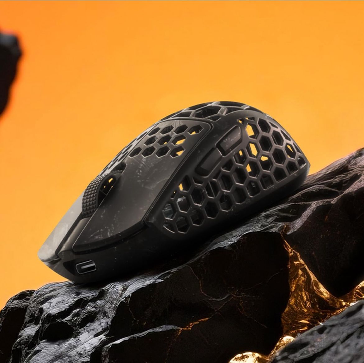 Darmoshark M5 Air Carbon Fiber Gaming Mouse