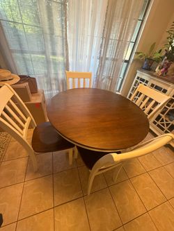 Ashley Furniture Round Table Sits 4
