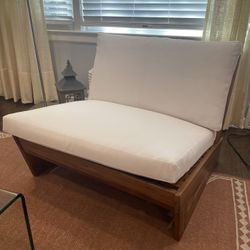 Outdoor Lounge Chairs - LIKE NEW! 