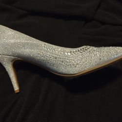 Women's Silver Pumps