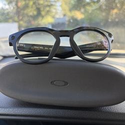 Meta Oakley  AI glasses