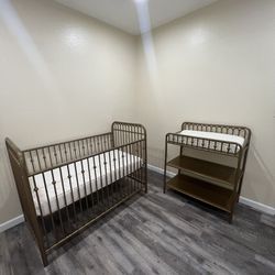 Golden Metal Baby Crib With Organic Mattress And Changing Table 