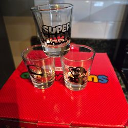 Super Mario Drinkware set
