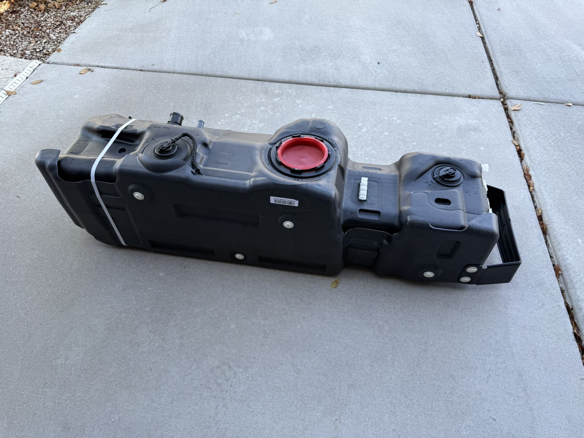 2024 -2020 FORD F-250 F-350 6.7L DIESEL FUEL GAS TANK RESERVOIR 34GL OEM FACTORY
