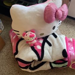 Hello Kitty Blanket And Plush
