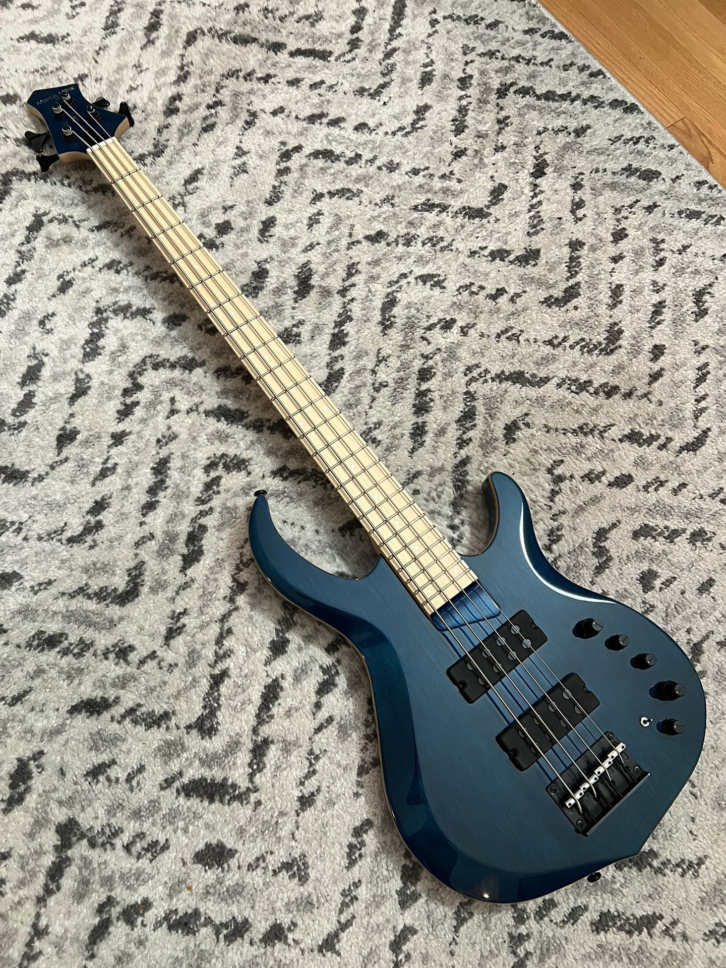 Sire M2 Marcus Miller Bass Trans Blue Color