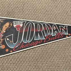 Michael Jordan - Chicago Bulls - NBA -Vintage Pennant
