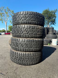 265/60/20 Falken vendo un set de llantas usadas excelente condiciones de vida las 4 ✅🤩I am selling a set of used tires, all 4 in excellent living con