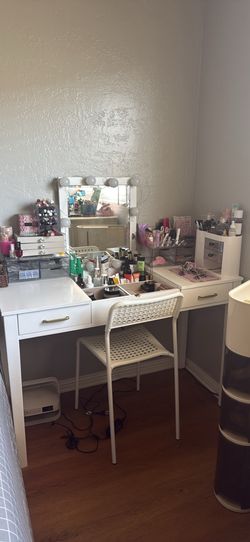 White Vanity Makeup Desk Set with Lights, Power Outlet & Chair & White 3-Drawer Rolling Storage Cart / Organizer