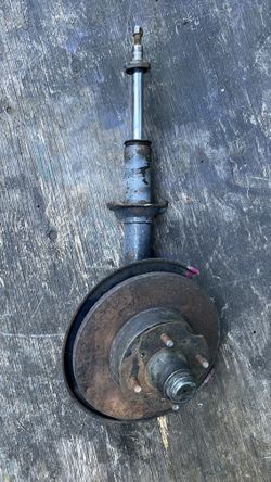 Datsun 240z Front Left Strut Assembly 