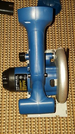 GTV 18 VOLT CORDLESS DRILL/CIRCULAR SAW/FLASHLIGHT SET for Sale in