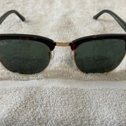 Ray-Ban Clubmaster Tortoise 51mm Sunglasses