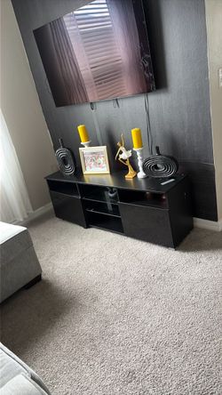 Tv stand