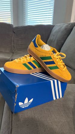 adidas Men's FIFA World Cup Gazelle Indoor Shoes