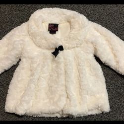 Adorable girls size 18 month lightweight super soft white faux fur dress coat - perfect for Easter 