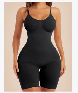 ChicCurve- Slimming Seamlessly Bodyshaper Black/Small