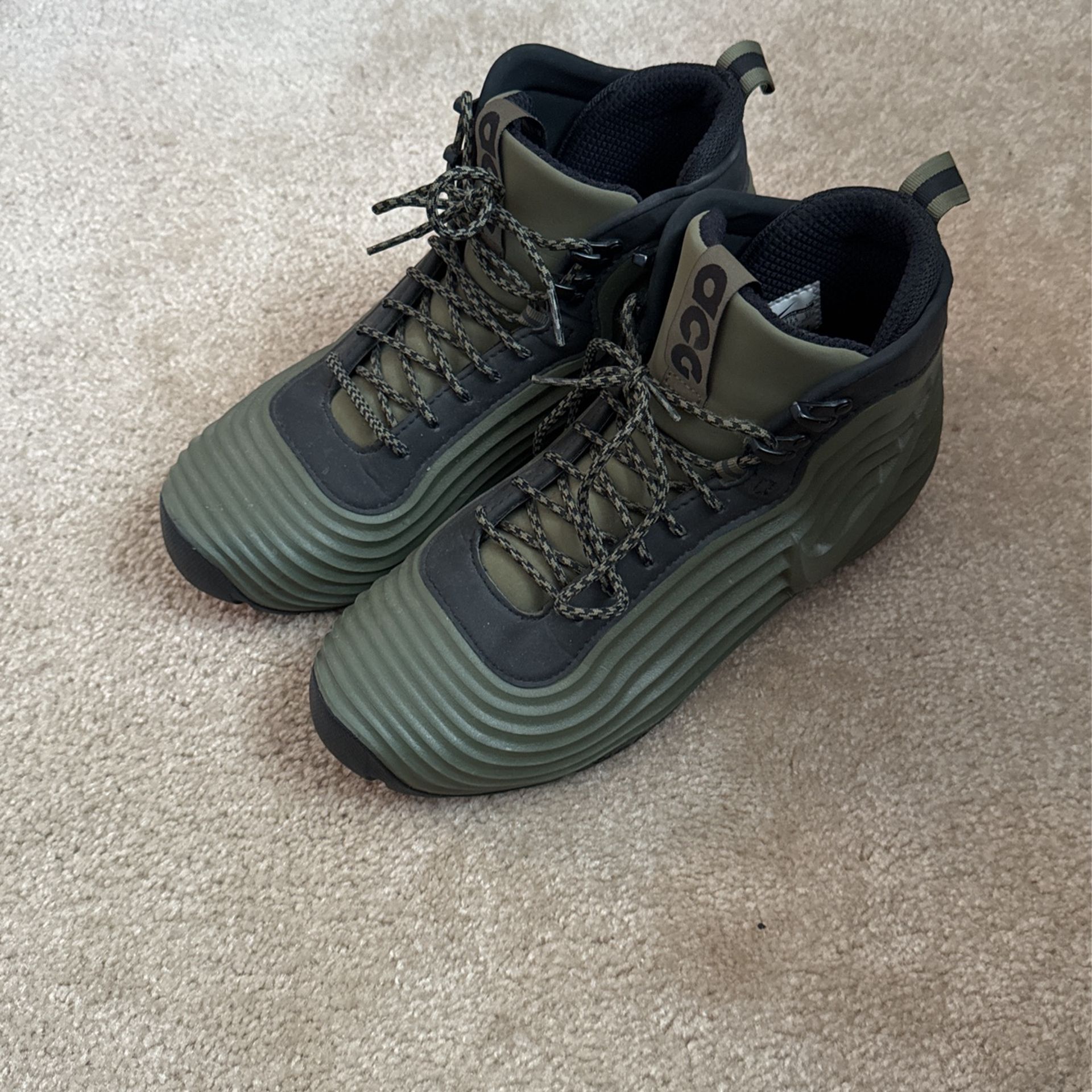 (RARE) Nike Lunardome Sneakerboot ACG 654867 220 Olive