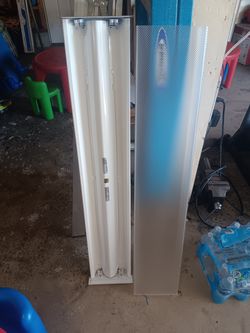 SIX BRAND NEW LIGHT FIXTURES FOR SALE