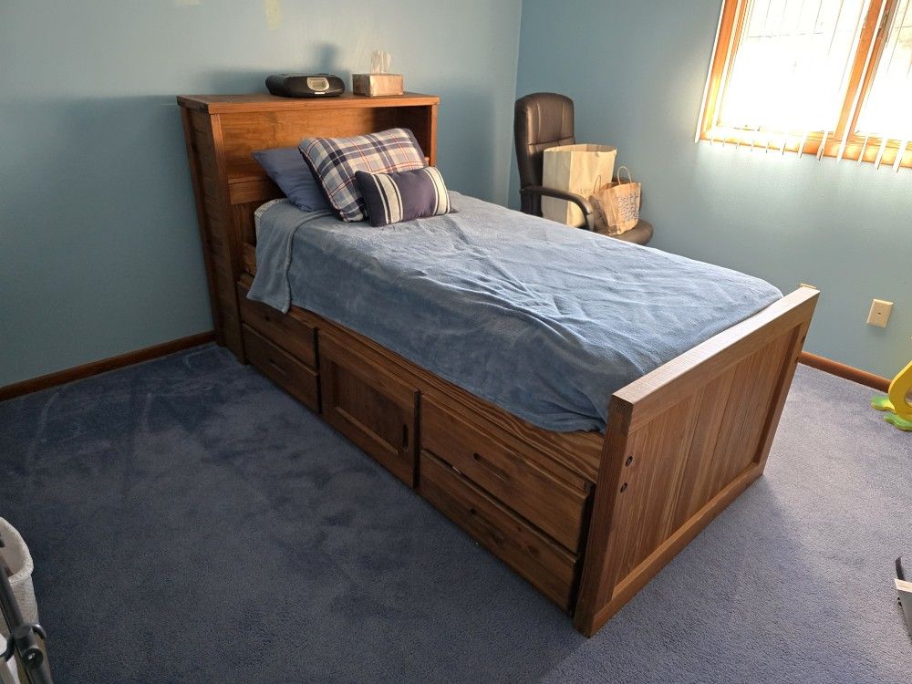 Twin Beds And Bedroom Set