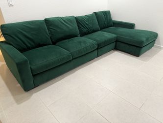 Living room couch with corner lounger 