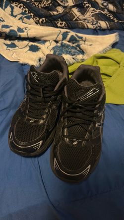 black asics