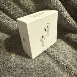 Airpod 4th gen Active Noise Cancellation 