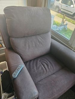 Power stand up recliner