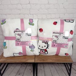 Hello Kitty Full / Queen Strawberry And Flower Blanket Bundle