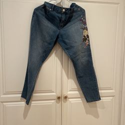 Jeans with Embroidered Flowers