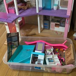 Barbie Doll House With Lots Of Accessories 